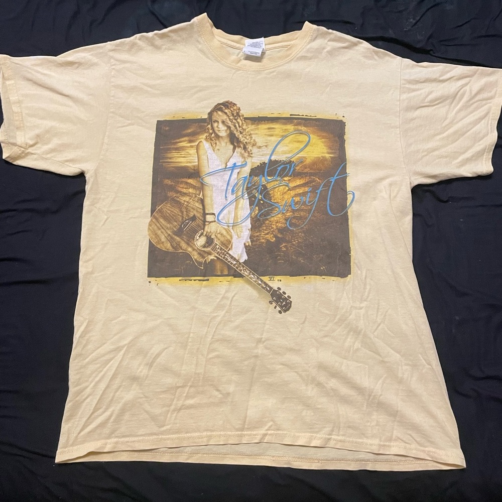 RARE VTG TAYLOR SWIFT DEBUT TOUR SHIRT